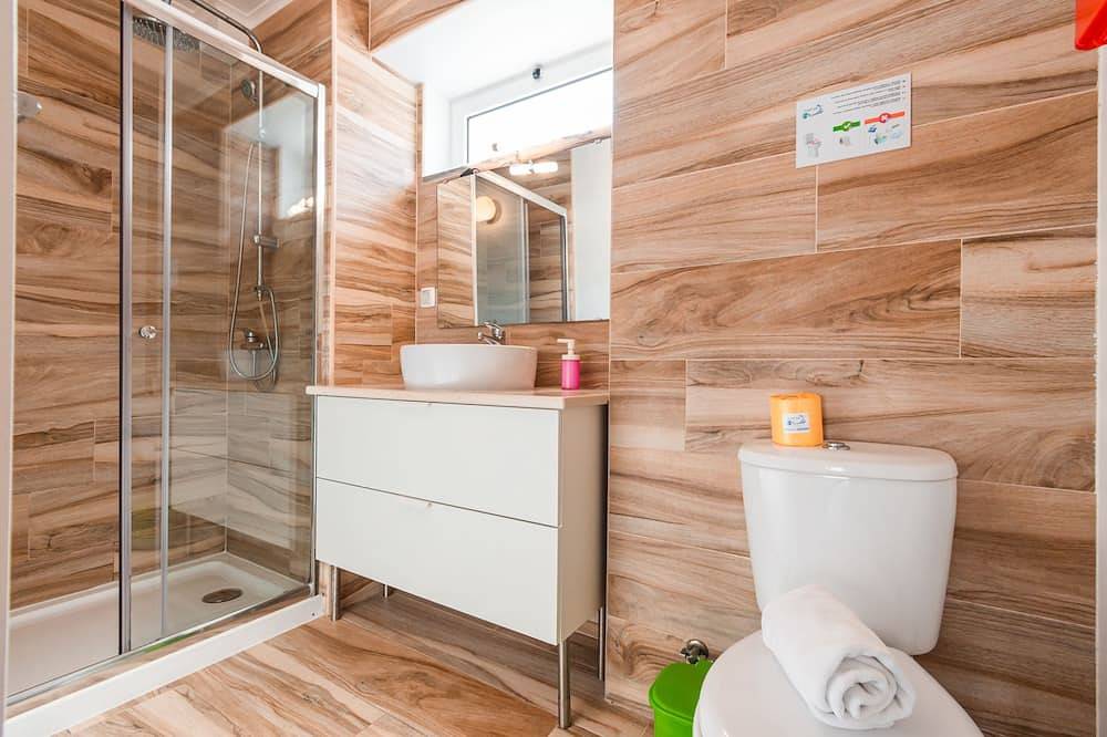 Ganze Wohnung, Green Studio C / Privat Innenhof, nur 3 Minuten zu Fuß vom Strand Peniche in Peniche, Leiria District