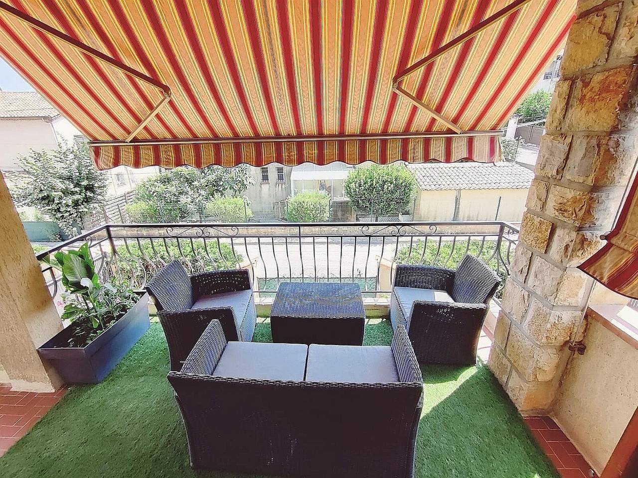 Villa « Upper » – 3 chambres, 8 personnes, terrasse privée, Wi-Fi, climatisation in Cagnes-sur-Mer, Côte méditerranéenne (France)
