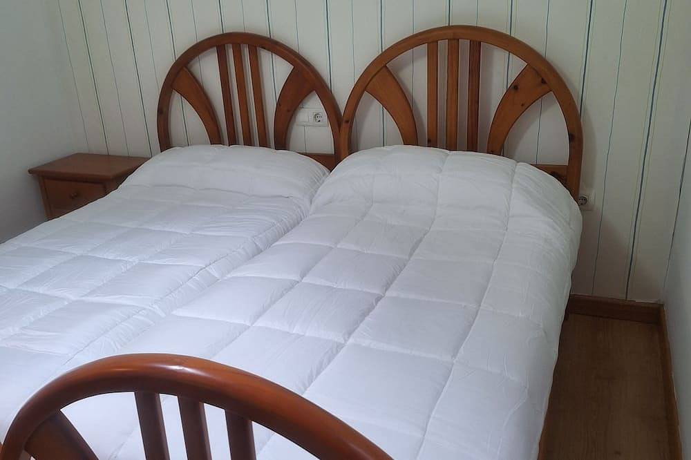 Entire apartment, Los Jardines in O Barco de Valdeorras, Ourense Region