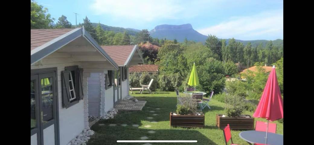 Gîte pour 2 personnes, avec vue ainsi que jardin et piscine à Aouste-sur-Sye - 4