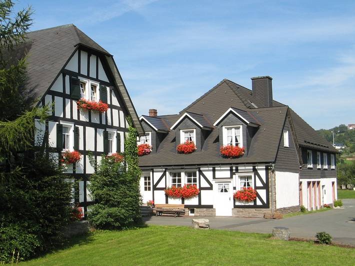 Ferienwohnung für 5 Personen, mit Balkon und Balkon/Terrasse sowie Garten in Bad Berleburg - 4