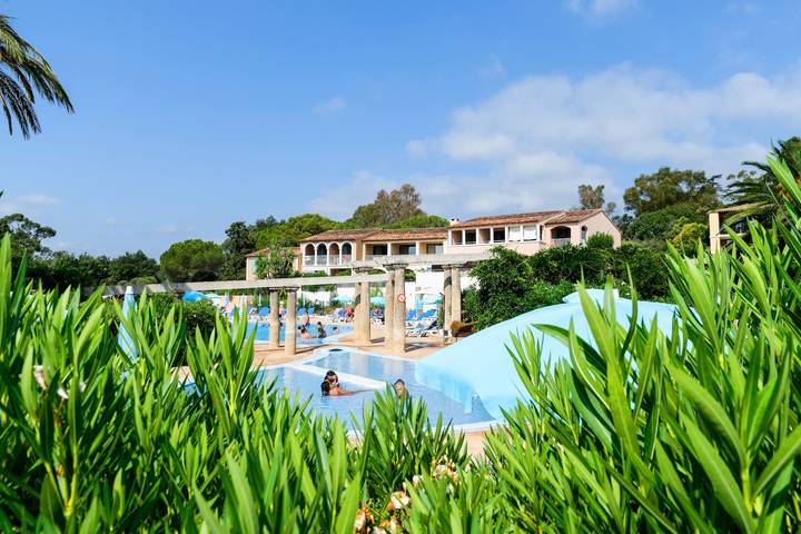 Studio für 4 Personen, mit Terrasse und Pool sowie Ausblick in Grimaud - 3