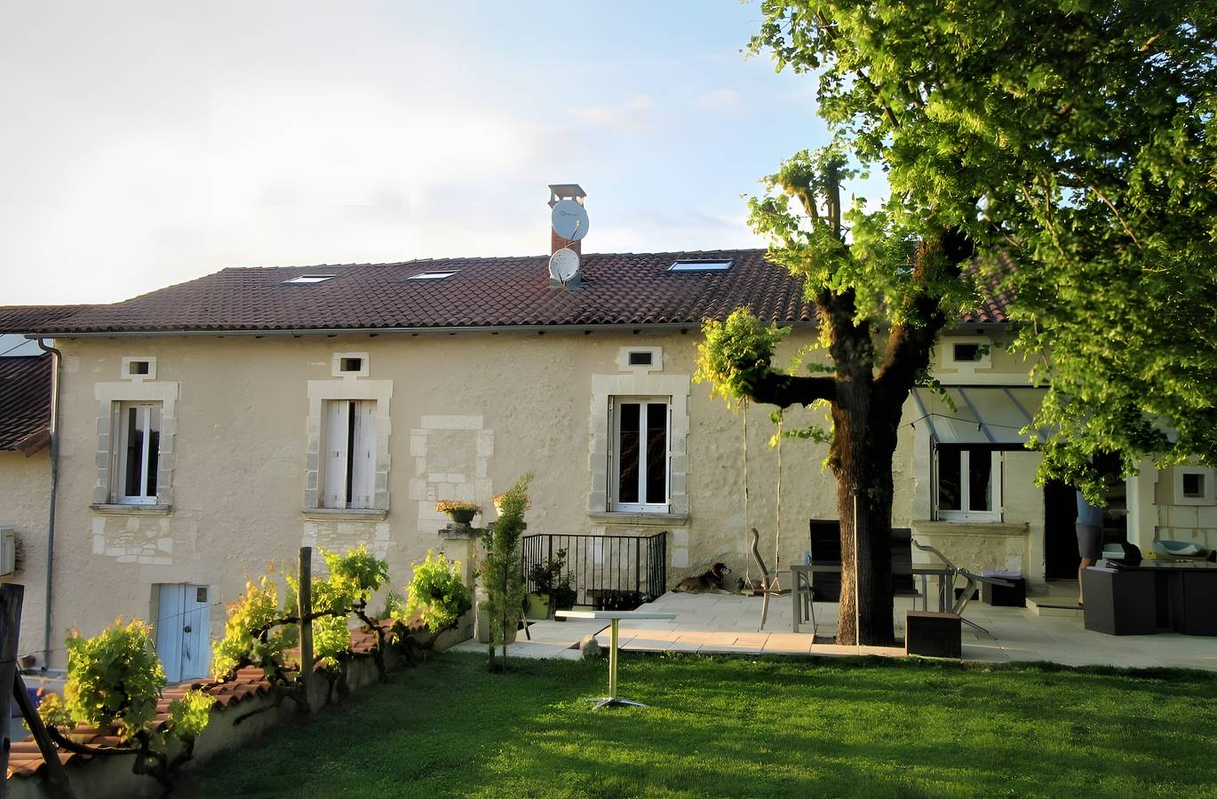 Maison de vacances 'La Maeltri' avec piscine privée, Wi-Fi et climatisation in Léguillac-de-l'Auche, Périgord Blanc