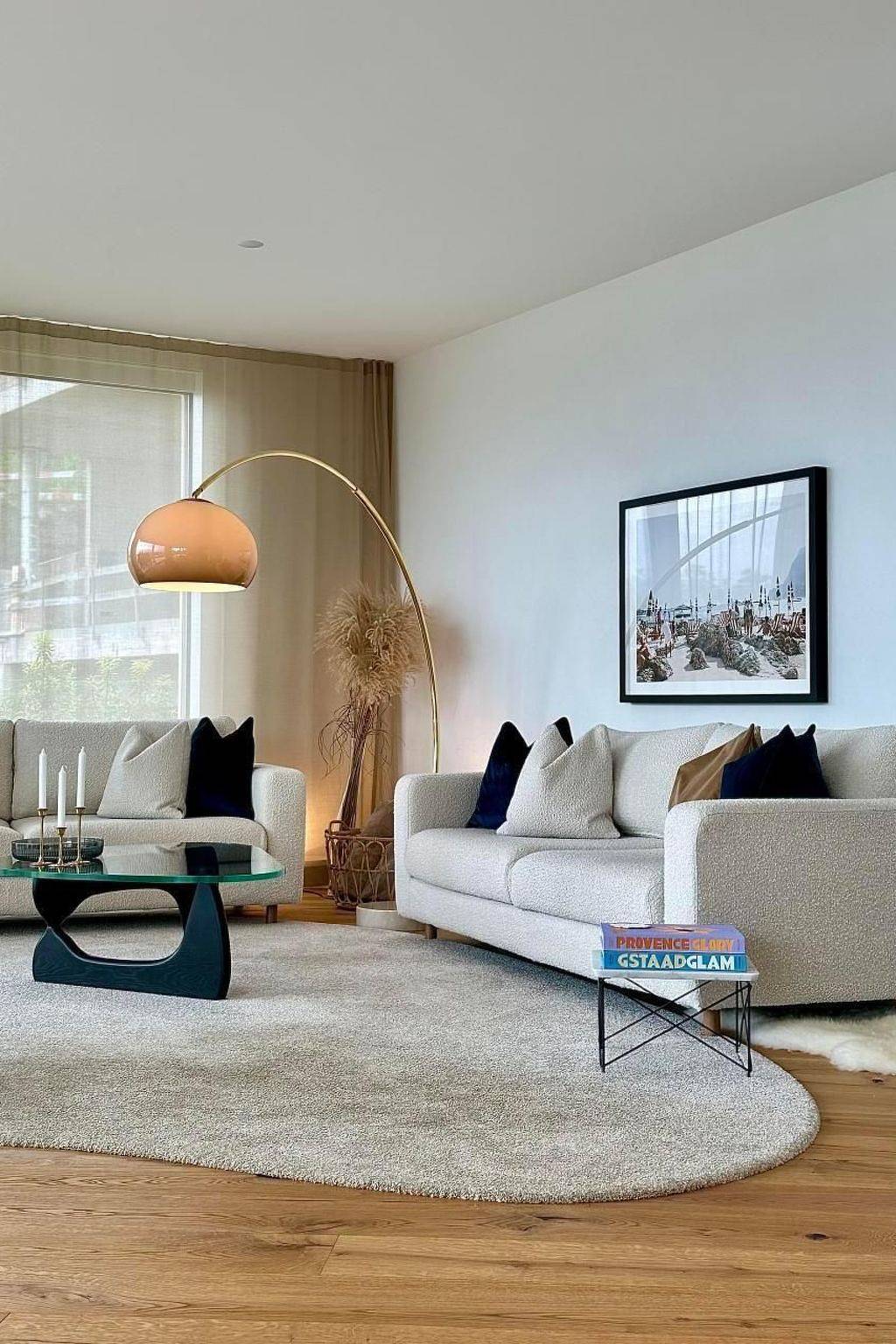 Entire apartment, "Lakeview" - a design holiday home in Berlingen, Untersee