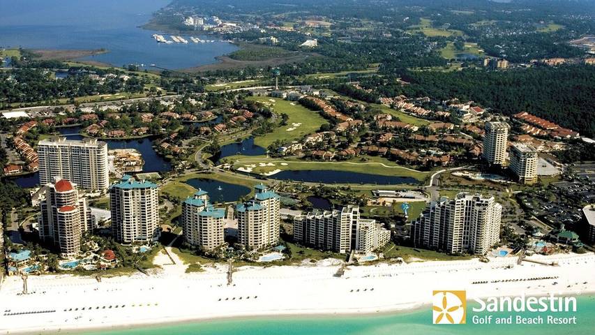 Beach rental for 6 people, with pool and hot tub as well as balcony in Sandestin