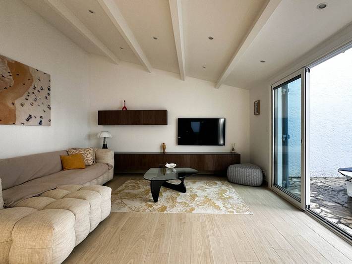 Location de vacances pour 6 personnes, avec terrasse, animaux acceptés dans Plage de la Palmyre - 2