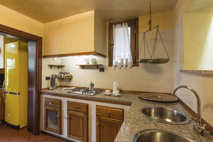 Villa für 8 Personen, mit Terrasse und Garten, mit Haustier in Lucca - 4