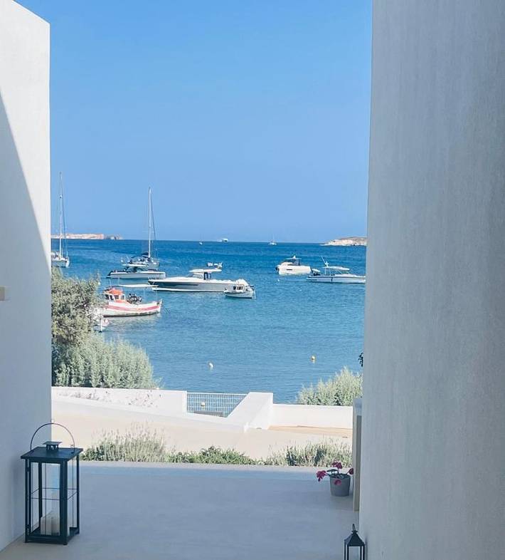 Villa pour 3 personnes, avec vue ainsi que piscine et balcon dans Milos - 2