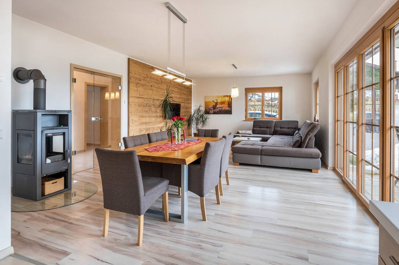 Ganze Wohnung, Ferienwohnung Nr 4 Tannenzapfen mit Bergblick und Gemeinschaftsgarten in Höchenschwand, Südschwarzwald