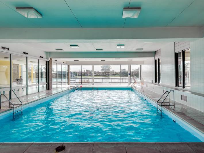 Ferienwohnung für 6 Personen, mit Whirlpool und Garten sowie Pool in Knokke-Heist