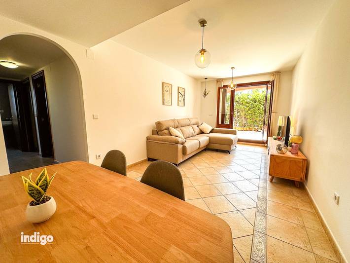 Apartamento entero, Apartamento de vacaciones para 6 personas con piscina para niños in Urbanizacion Costa Esuri, Ayamonte