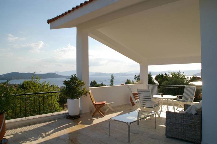 Location de vacances pour 6 personnes, avec jardin et vue, animaux acceptés dans Carystos - 4