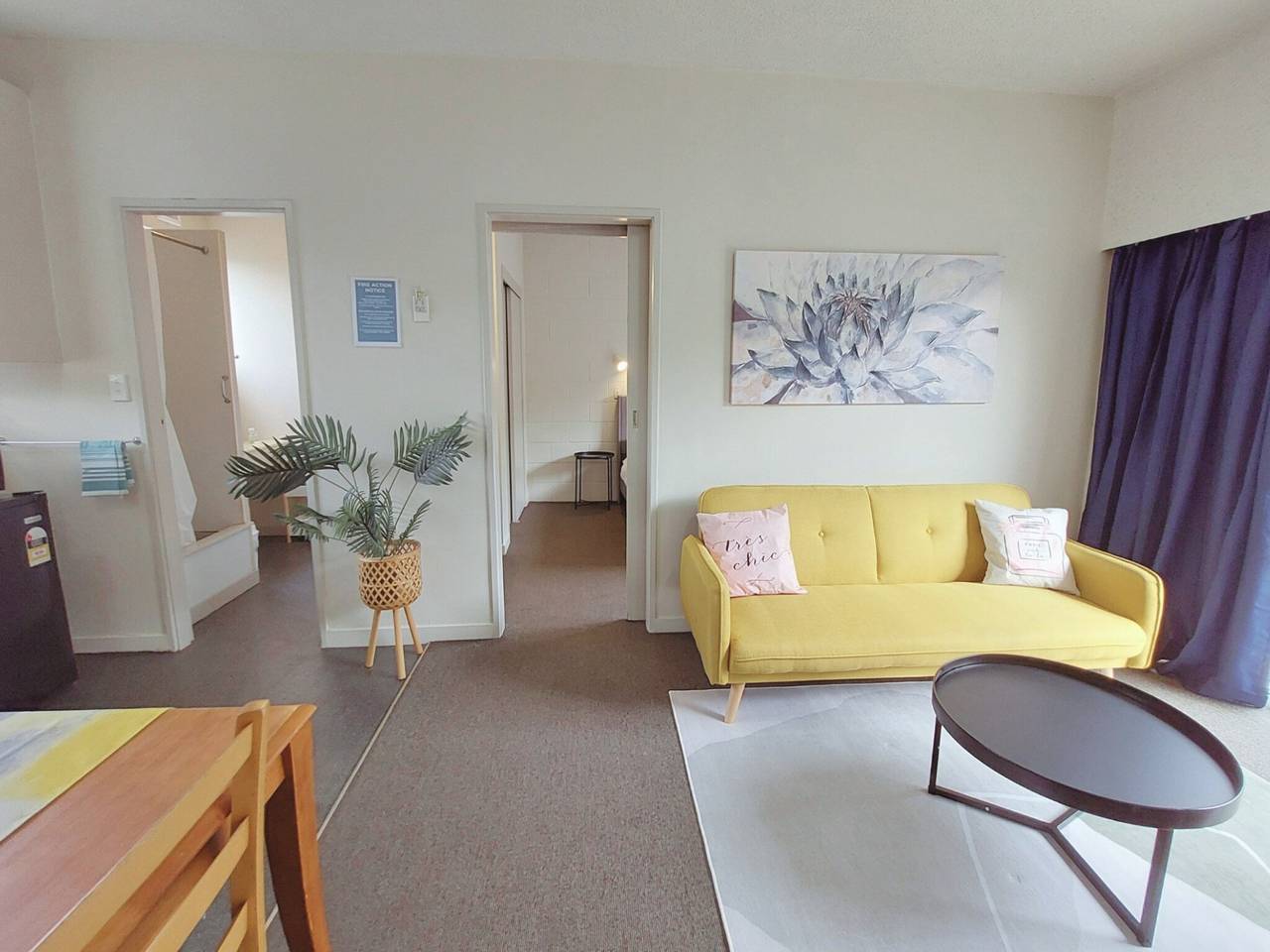 Ganze Wohnung, Erdgeschosswohnung mit einem Schlafzimmer und Parkplatz auf dem Gelände in Hamilton City (Neuseeland), Waikato