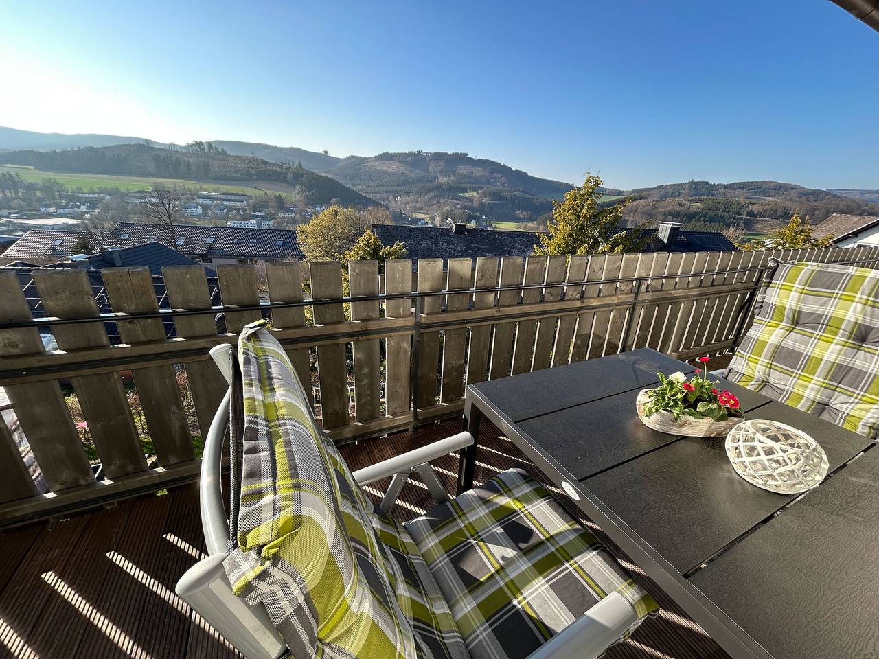 Ganze Wohnung, Ferienwohnung 'Stappert' mit Bergblick, Balkon und Wi-Fi in Eslohe, Hochsauerlandkreis