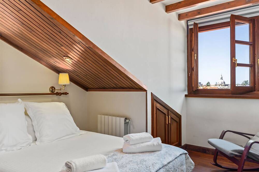 Entire apartment, Camomila Duplex Apt, megustarural in Llanes, Costa Verde (Spain)