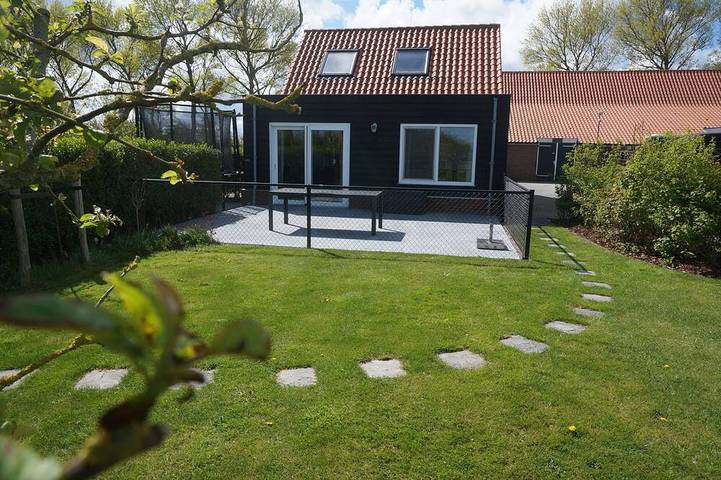 Ferienhaus für 5 Personen, mit Terrasse und Garten