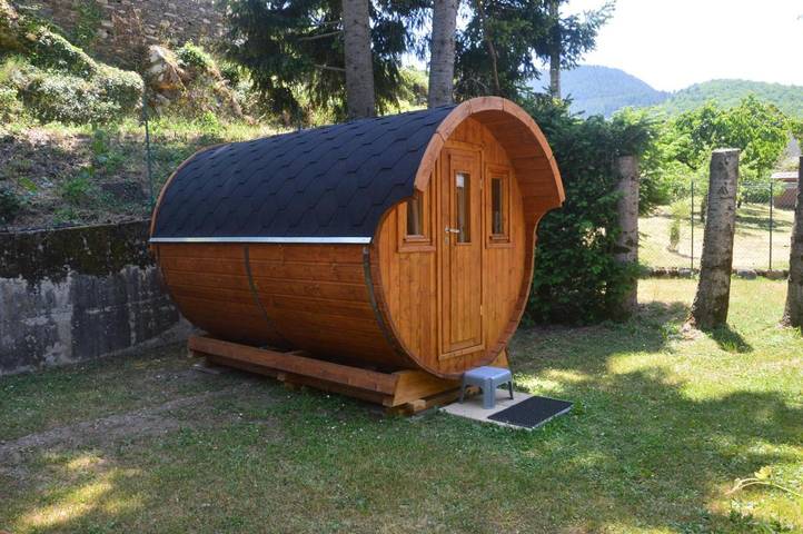 Camping pour 2 personnes, avec terrasse ainsi que vue et jardin dans Lozère - 3