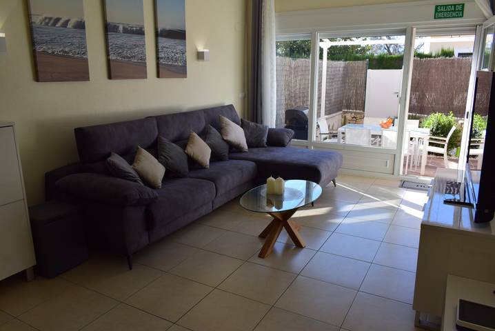 Ferienhaus für 6 Personen, mit Terrasse und Pool sowie Ausblick und Garten in Oliva - 2