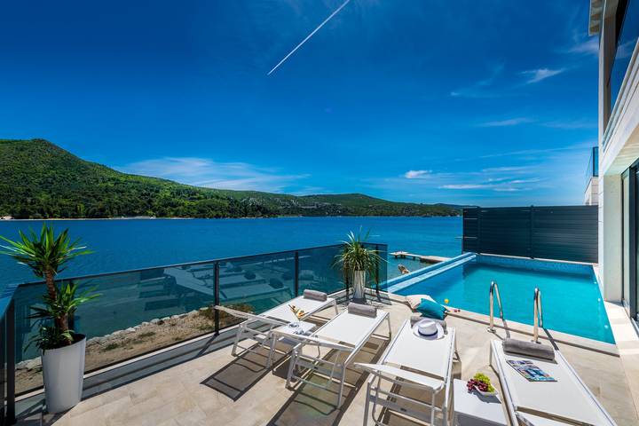 Villa pour 10 personnes, avec piscine et jardin ainsi que vue sur l’océan et terrasse à Slano - 4