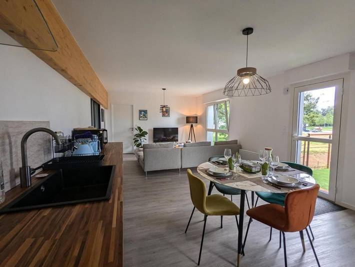 Appartement de vacances pour 4 personnes, avec Balcon ainsi que Terrasse et Vue