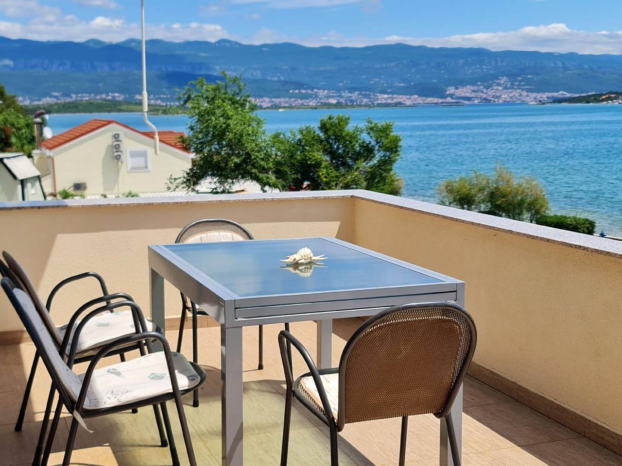 Ganze Ferienwohnung, Apartment Citkovic - mit Meerblick in Cizici, Krk