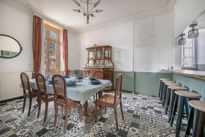 Location de vacances pour 7 personnes dans Port de Gourmalon