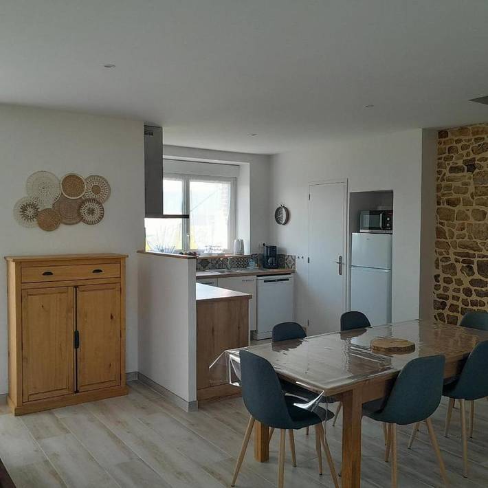 Location de vacances pour 6 personnes, avec jardin à Saint-Senier-sous-Avranches