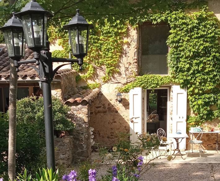 Gîte pour 4 personnes, avec piscine, animaux acceptés à Labécède-Lauragais