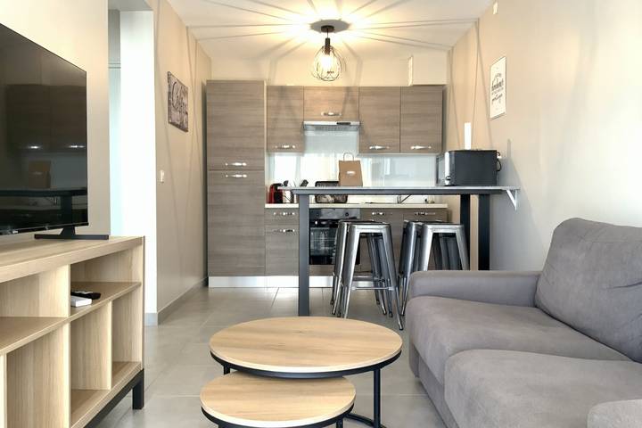 Gîte pour 4 personnes, avec balcon, adapté aux familles dans Plage Rive Droite - 4