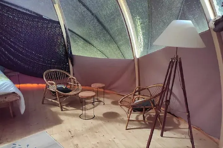 Wigwam les Étoiles Pour Toile de Fond in Éclaron, Éclaron-Braucourt-Sainte-Livière
