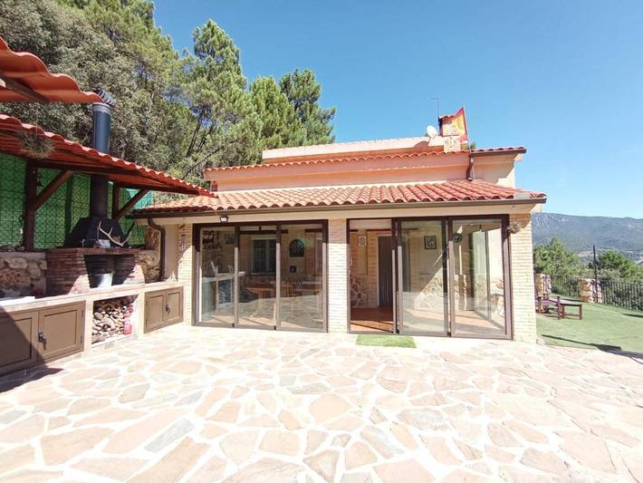 Casa rural con piscina para 10 personas, con piscina además de vistas y balcón en Riópar - 3