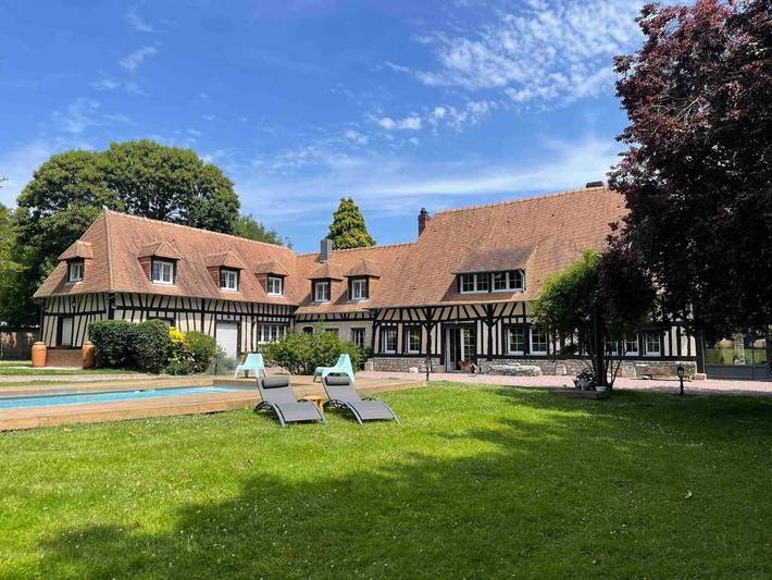 Chambre d’hôte pour 2 personnes, avec Terrasse et Jardin ainsi que Piscine et Vue
