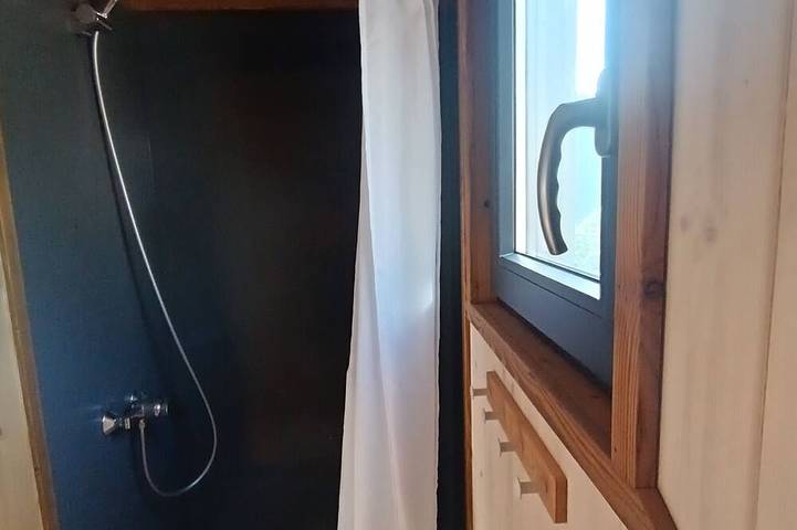 Blockhütte für 2 Personen, mit Terrasse und Garten, mit Haustier in Grand Est - 4