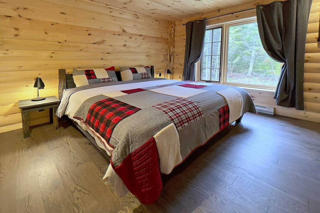 Arawak - Chalet Confortable et Moderne Avec Jaccuzzi in La Malbaie, Saguenay–Lac-Saint-Jean