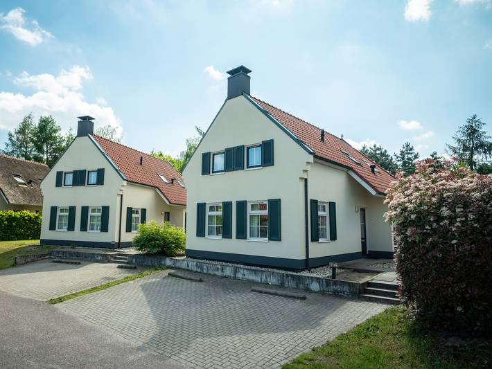 Bungalow für 10 Personen, mit Balkon/Terrasse und Terrasse