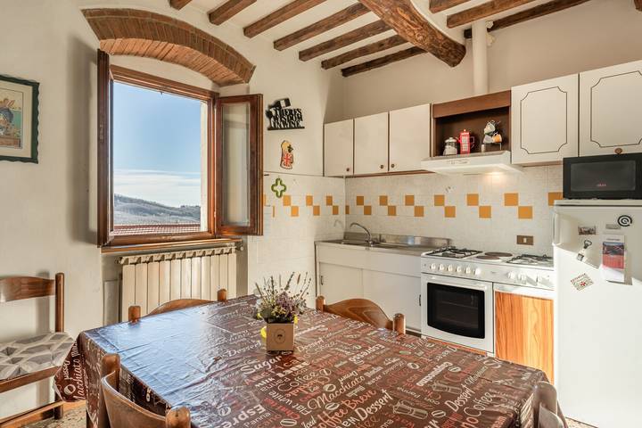 Appartamento intero, Appartamento 'Casa Claire' con vista sulle montagne, terrazza privata e giardino privato in Piteglio, San Marcello Piteglio