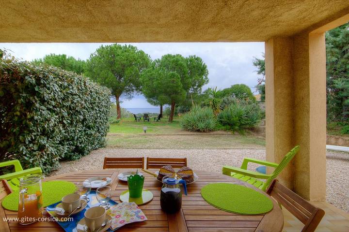 Gîte für 2 Personen, mit Terrasse und Garten sowie Ausblick auf Korsika - 3