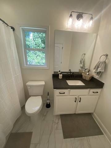 Vacation House for 7 Guests in Lake Lanier, Hall County, Picture 2