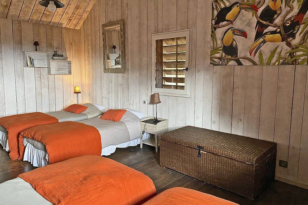 Eco-domaine surplombant vallée Dordogne. Piscine de 25m. mini-ferme, potager, in Sarlat-la-Canéda, Périgord Noir