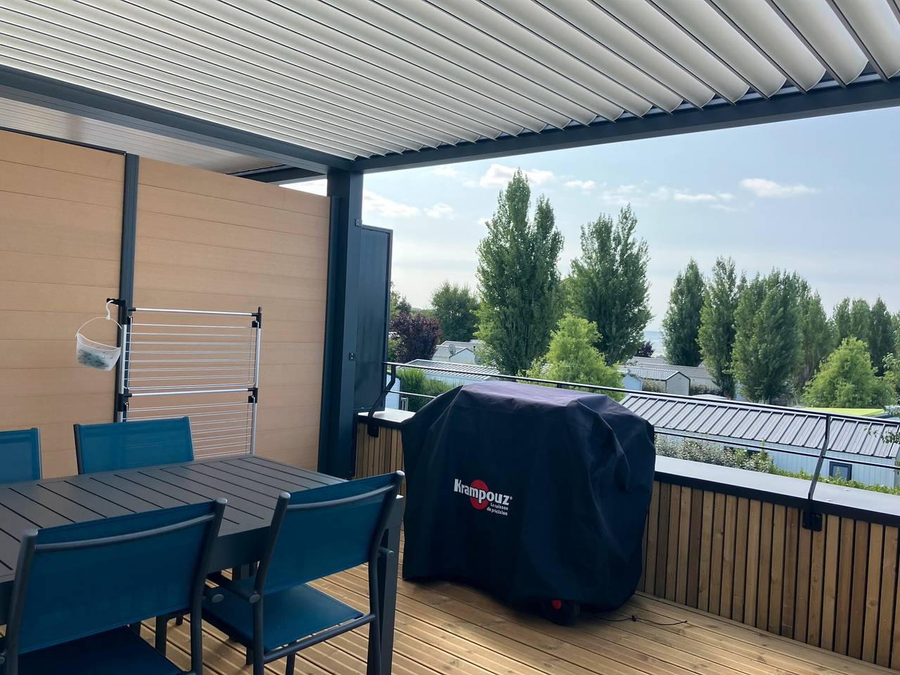 Apartamento entero, Apartamento 'Le Penfret' con vistas al mar, piscina compartida y Wi-Fi in La Forêt-Fouesnant, Côte de Cornouaille