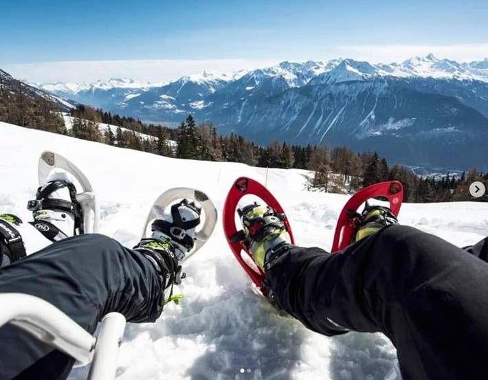 Hôtel pour 14 personnes, avec vue ainsi que terrasse et jardin, animaux acceptés à Mollens - 2
