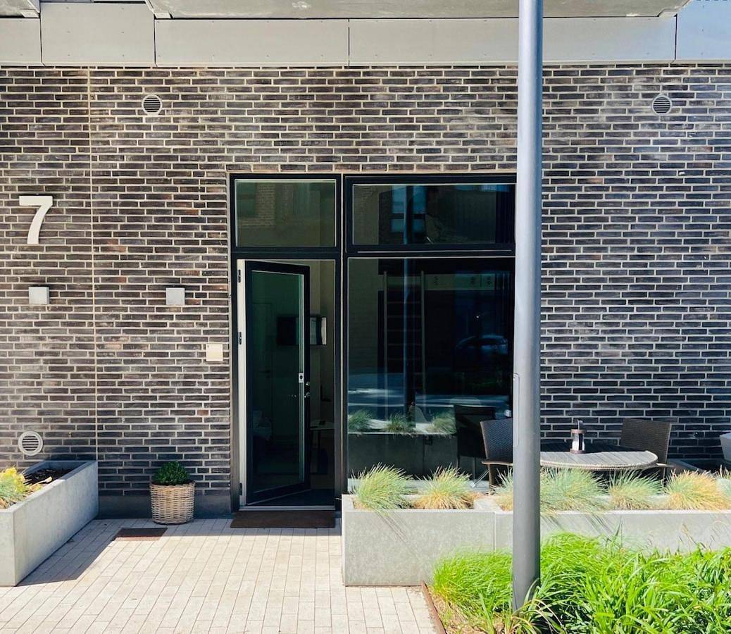 Ganze Wohnung, Exclusive Aalborg Harbourfront Apartment with Private Entrance in Aalborg, Limfjord in Nordjütland