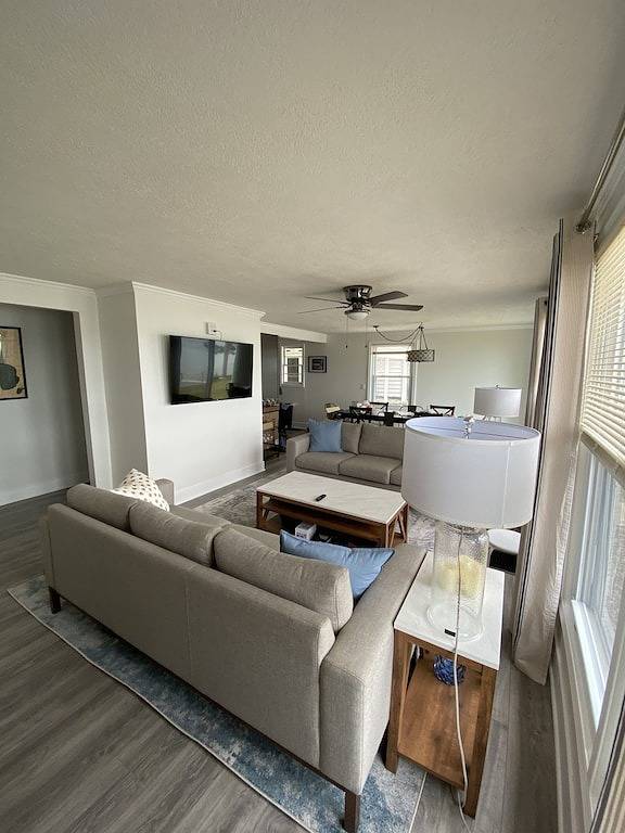 Beautiful Lake Front Newly Renovated Cottage 2021 in Higgins Lake