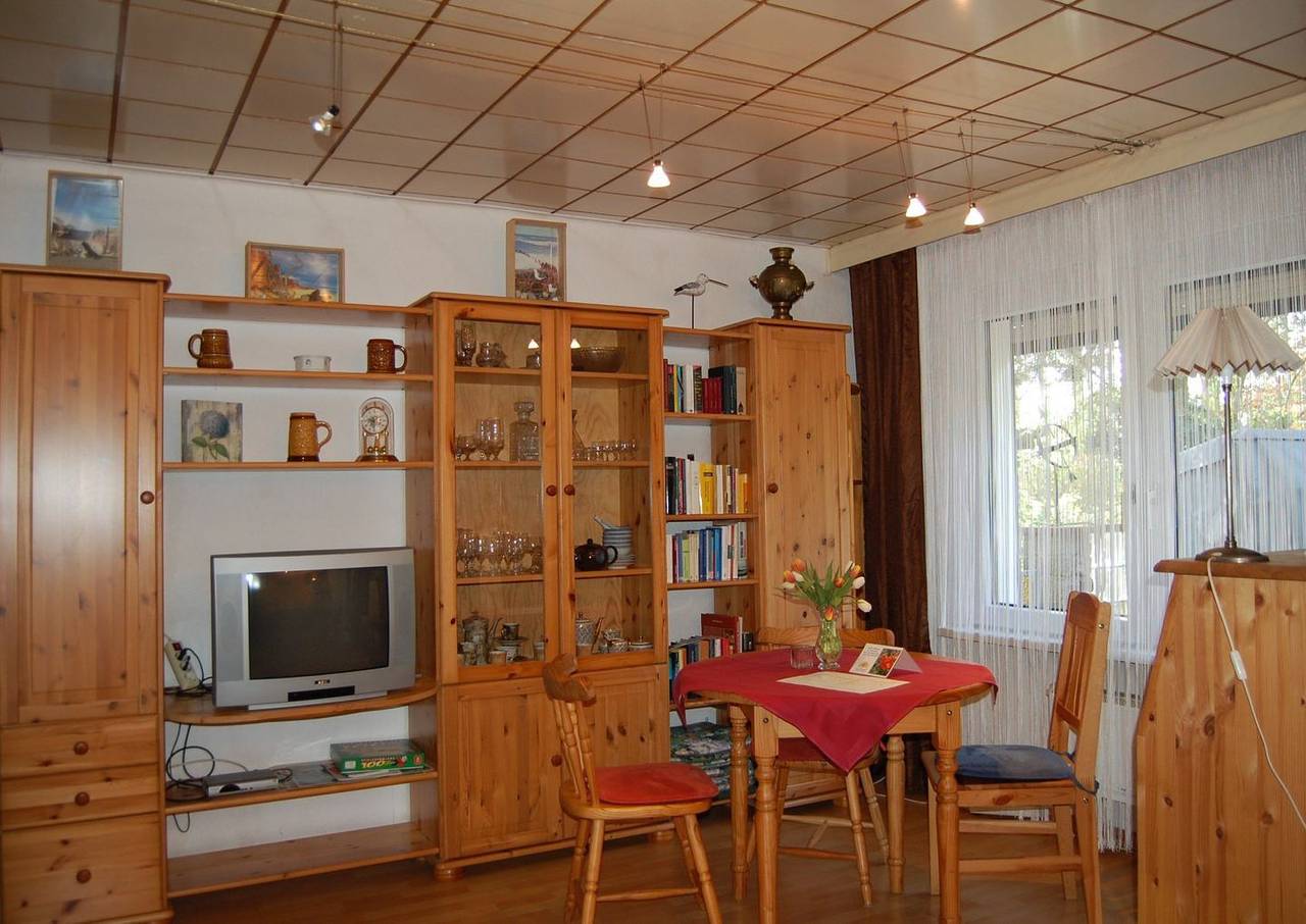 Ferienhaus "Stella Maris" - kleiner Ferienbungalow ca. 45 m² für 2 Personen in Niehagen, Ahrenshoop