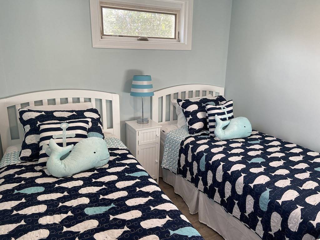 Neu renoviertes Ferienhaus nur wenige Schritte vom Privatstrand entfernt in Dennis Port, Dennis