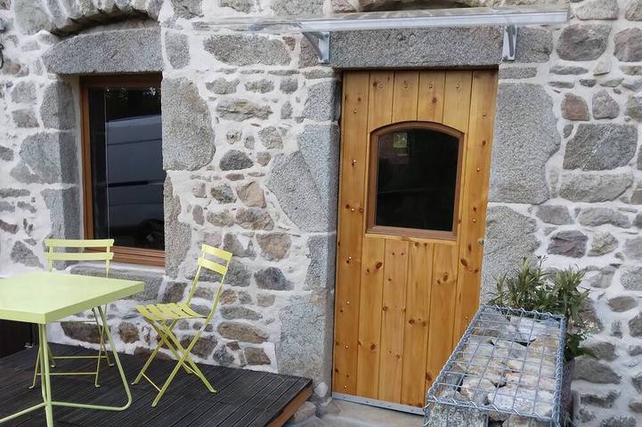 Gîte pour 5 personnes, avec Terrasse et Jardin