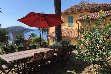 Villa pour 10 personnes, avec balcon et jardin à Villefranche-sur-Mer