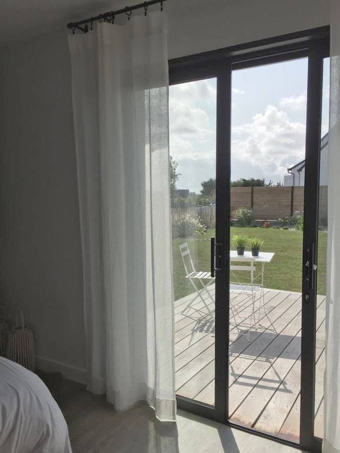 Gîte pour 2 personnes, avec vue ainsi que piscine et jardin dans Plage des Chevrets - 2