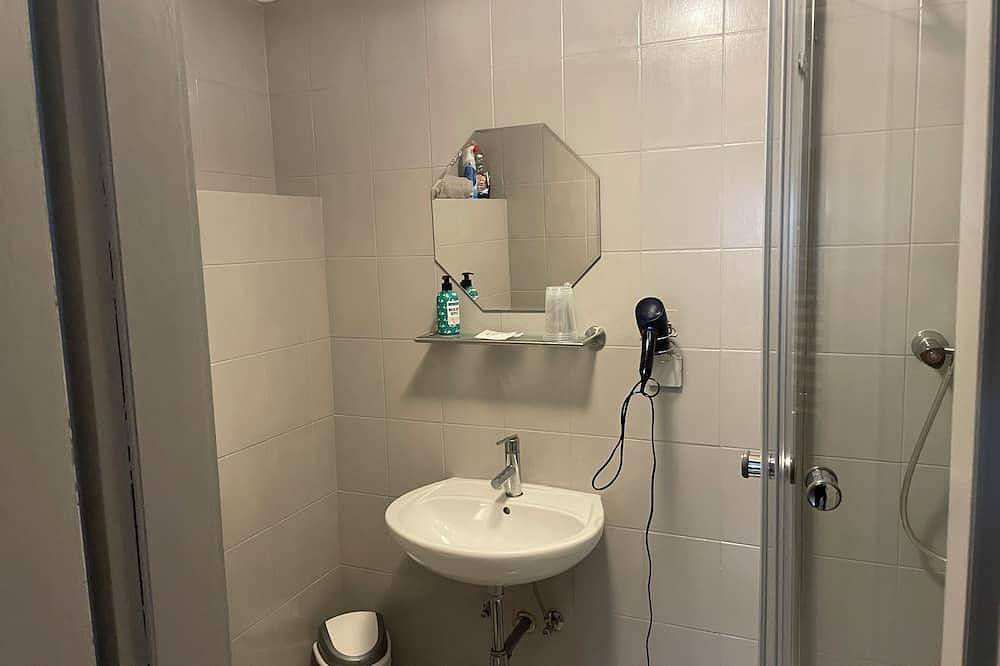 Ganze Wohnung, Ferienwohnung Wasserfall mit 2 Schlafzimmer und 2 Badezimmer im Erdgeschoss in Stall, Bezirk Spittal an der Drau