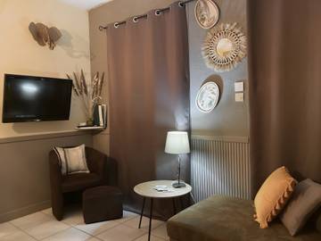 Gîte pour 6 personnes, avec jardin à Noyers-sur-Cher